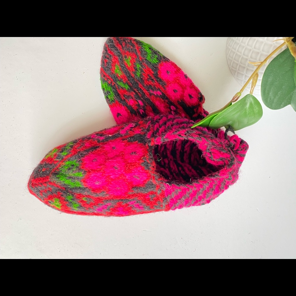 Wool handmade slippers